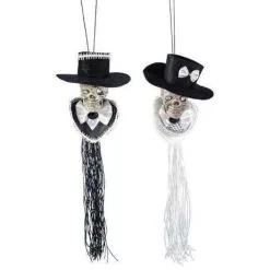 Tête De Mort Avec Chapeau à Suspendre 32 Cm - Coloris Aléatoire